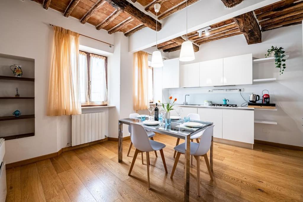 Suite 35 Nel Centro Storico Di Siena In The Historic Center Of Siena Bagian luar foto